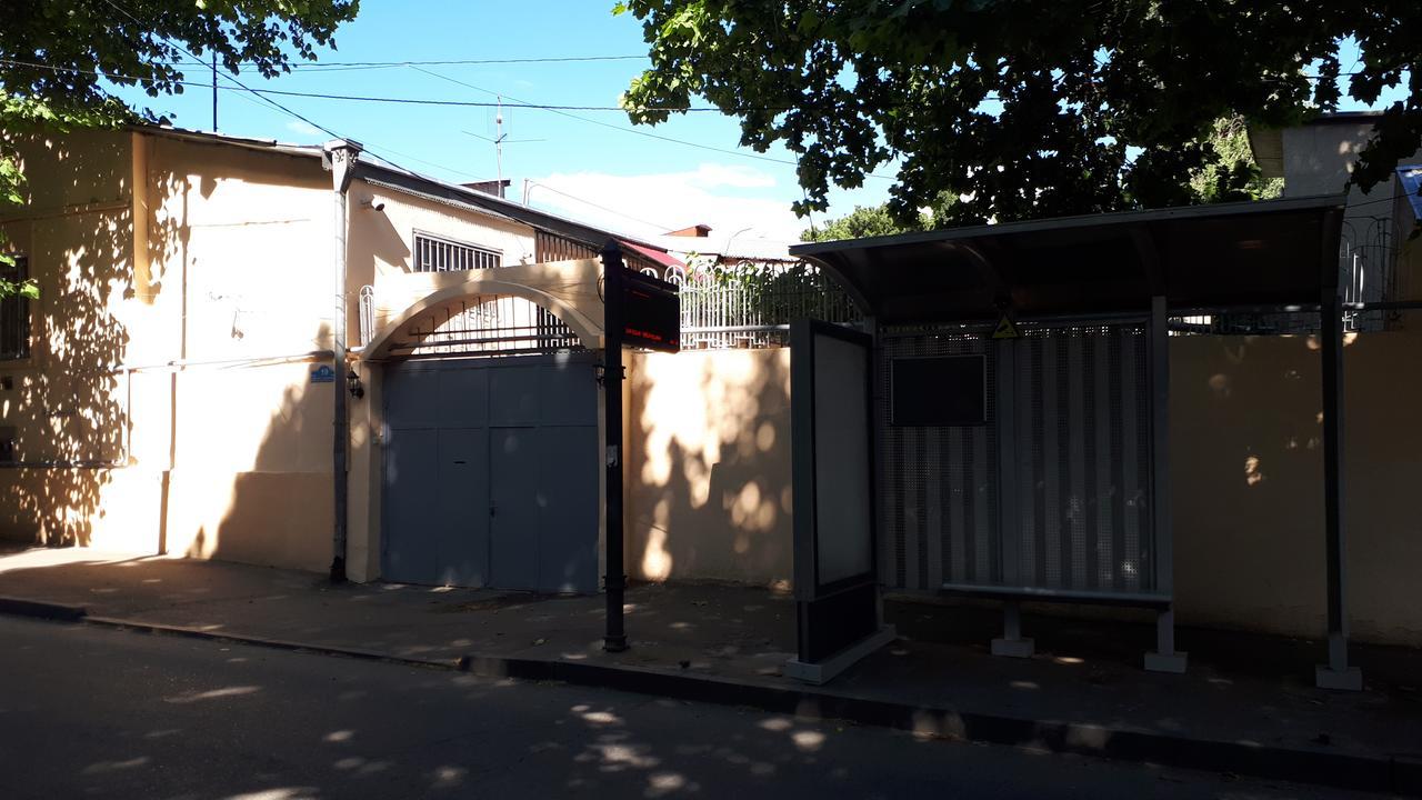 Modern Guest House Тбилиси Екстериор снимка